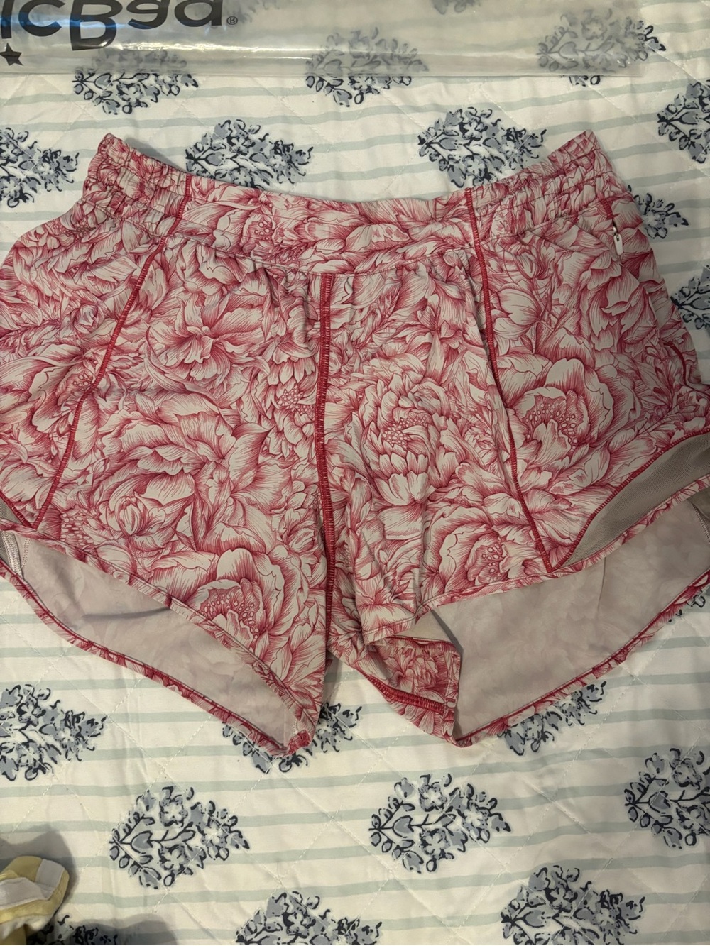 lululemon Pink Floral Hotty Hot Size 10 Shorts